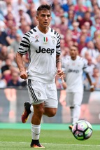 Juventus, Dybala: «Quanto mi diverto con Dani Alves e Pjanic»