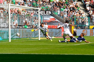 Lazio-Borussia M. 0-0: pari senza reti per i biancocelesti