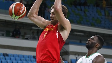 Spagna a +50, Brasile nei guai