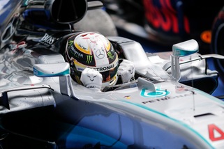 F1: nuova power unit Hamilton, Mercedes pensa a Monza