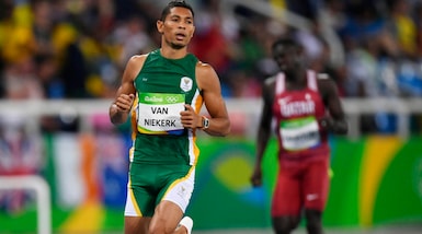 Rio 2016, Van Niekerk più di Michael Johnson: record del mondo nei 400