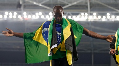 Olimpiadi, Bolt fa la storia: oro anche nella 4x100