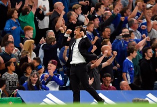 Premier: Conte travolge Mazzarri in quota