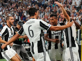 Sinfonia Juventus: decide Higuain, Fiorentina ko. I campioni son tornati...