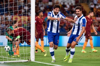 Roma-Porto 0-3: giallorossi out, salutano la Champions League