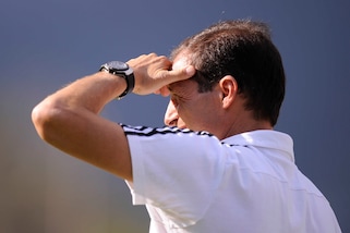 Juventus, Allegri scende in campo per le vittime del terremoto