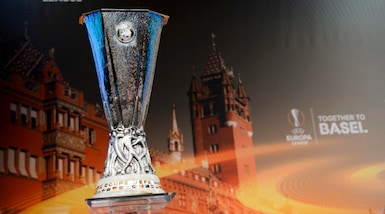 Europa League sorteggi: Fiorentina e Inter prima fascia, rischio United per la Roma, esordio Sassuolo