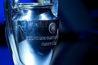 Champions League, si cambia: quattro squadre ai gironi dal 2018
