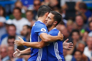 Premier League, Chelsea-Burnley 3-0: Conte in vetta alla Premier