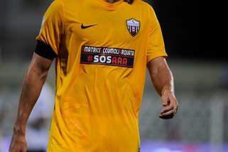 Serie B, l'Ascoli con la maglia a supporto delle vittime del terremoto
