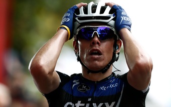 Vuelta: doppio colpo De la Cruz, tappa e maglia