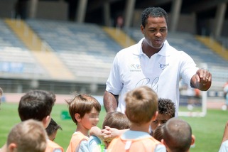 Calciomercato, Kluivert blocca Cavani: «Mercato Psg chiuso»