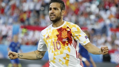 Calciomercato Milan, idea Fabregas ma lui vuole restare al Chelsea