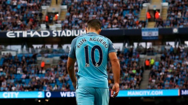 Premier League, tre giornate ad Aguero: salterà il derby contro Mourinho