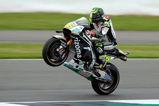 MotoGp Silverstone: Crutchlow in pole davanti a Rossi