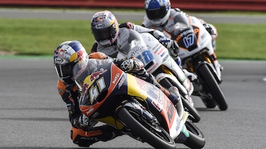Moto3 Silverstone: vince Binder, Bagnaia secondo