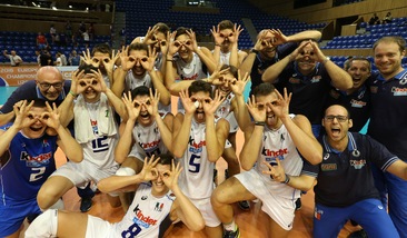 Azzurrini tenaci e vincenti. Da 0-2 22-24 a 3-2 con la Russia