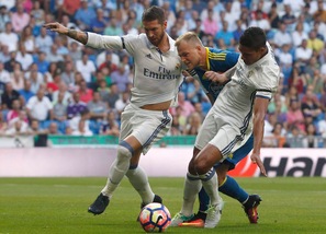 Calciomercato, Varane ammette: «Lo United mi voleva, ma ho la fiducia di Zidane »
