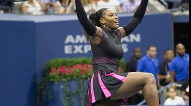 Us Open, Serena Williams festeggia con un balletto l'accesso alla semifinale