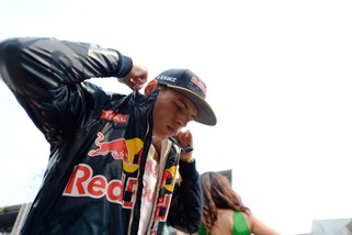 F1 Red Bull, Verstappen: «Lauda dovrebbe accompagnarmi dallo psichiatra»