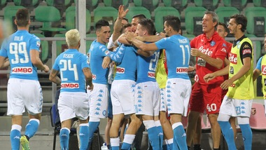 Serie A, Palermo-Napoli 0-3. Hamsik si sblocca, Callejon show