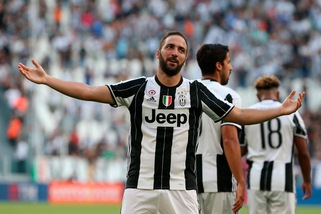 Juventus: Higuain ricomincia la caccia al record
