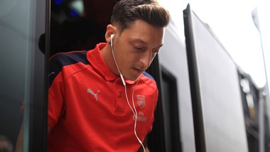 Calciomercato Arsenal: «Wenger blinda Ozil»