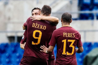 Serie A, Roma-Sampdoria 3-2: infinito Totti, i giallorossi vincono in rimonta