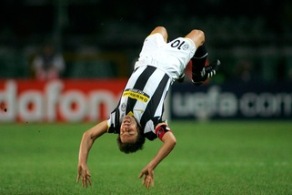 Champions, la Juventus all'esordio stagionale: ricordate la punizione di Del Piero?