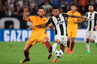 Juventus: contusione per Dani Alves, Inter in dubbio