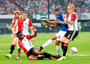 Europa League: Feyenoord-Manchester United 1-0, flop Mourinho e Pogba