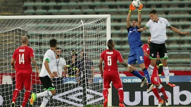 Serie B Bari batte Cesena 2-1: Maniero doppietta