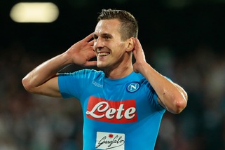 Serie A, Napoli-Bologna 3-1: Milik fa il bis