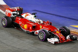 F1 Singapore, Vettel sostituisce motore e cambio