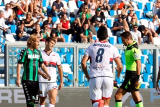 Squalificati Serie A, due turni a Veloso. Fermati Krafth e Banega