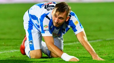 Pescara, allarme in difesa: Gyomber fuori un mese