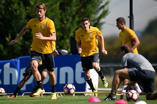 Benatia out, Chiellini non al meglio: Juventus, si scalda Rugani. Oppure difesa a 4