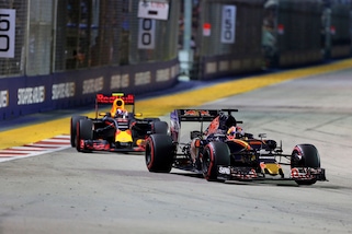 F1, Horner: «Bella lotta tra Kvyat e Verstappen»