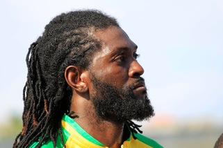 Calciomercato, Adebayor: niente Lione per colpa di alcool e sigarette