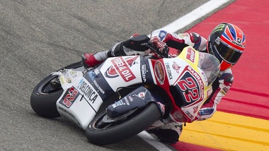 Moto2, Aragon: la pole per Alex Lowes