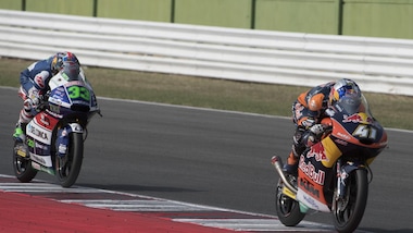 Moto3, Aragon: vittoria a Navarro, campionato a Binder