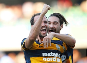 Verona-Frosinone 2-0: Pazzini fa doppietta