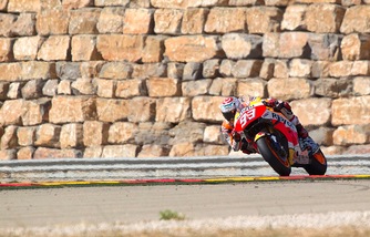 MotoGp: Marquez irraggiungibile, miracolo Rossi a 9,00