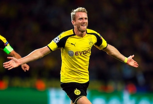 Risultati Champions League: Siviglia-Lione 1-0, Borussia-Real 2-2