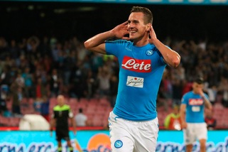 Champions League Napoli, torna Milik nel tridente d'attacco