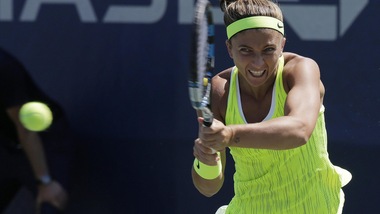 Tennis, Errani si cancella dai tornei di Pechino, Linz e Mosca