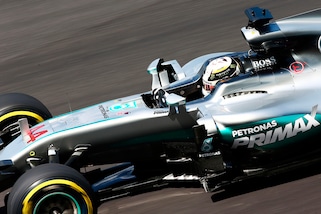 F1 Malesia: Hamilton vola nelle terze libere, Vettel 5°