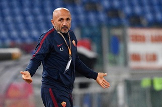 Roma, Spalletti: «Inter squadra di valore. Totti titolare? No comment»