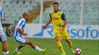 Serie A, Pescara-Chievo 0-2: Meggiorini e Inglese, Maran è terzo