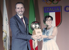 Via al campionato. Oggi una pioggia di premi